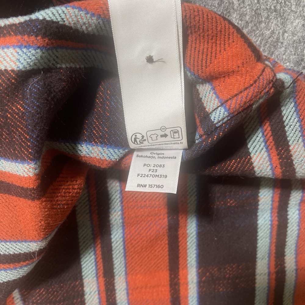 Cotopaxi Men's Small Heavyweight Organic Cotton Flannel Shirt Blue/Red Plaid - Picture 11 of 12